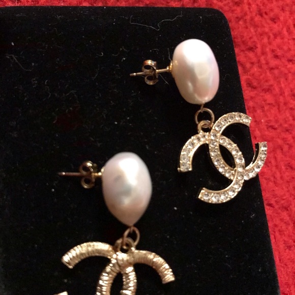 Akoya sea Pearl earrings - Picture 13 of 16